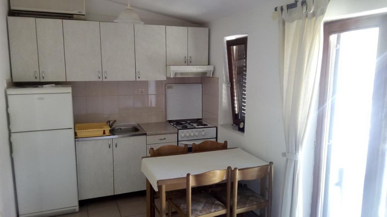 Apartments Keti Паг Экстерьер фото