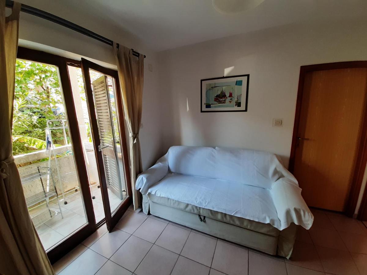 Apartments Keti Паг Экстерьер фото