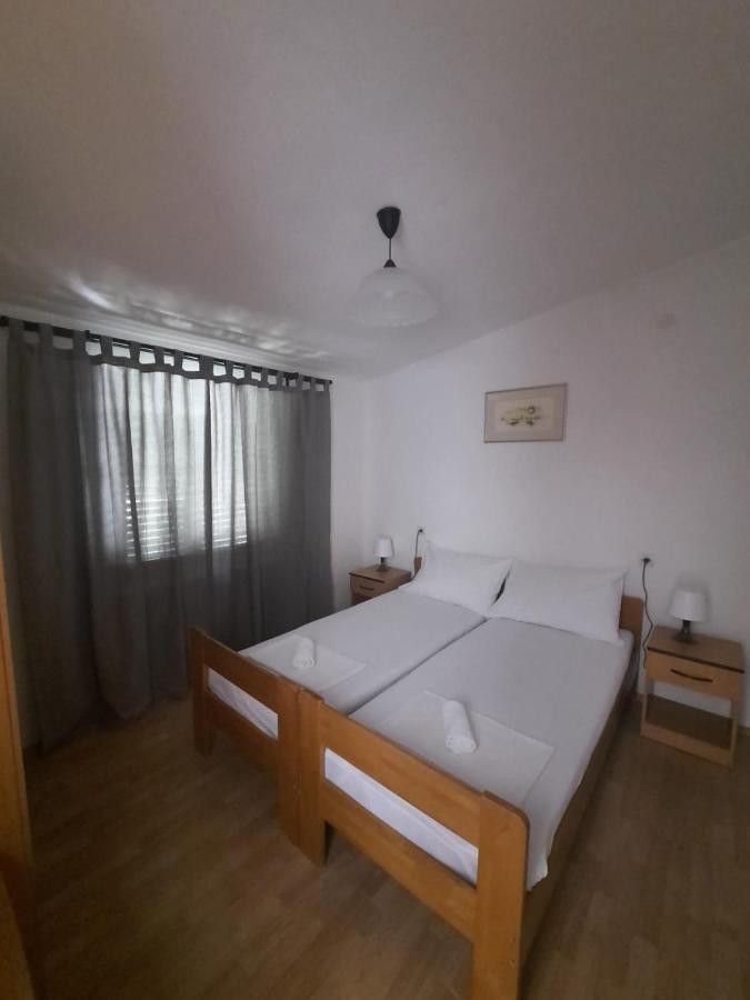 Apartments Keti Паг Экстерьер фото