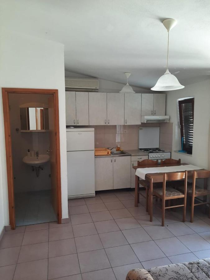 Apartments Keti Паг Экстерьер фото